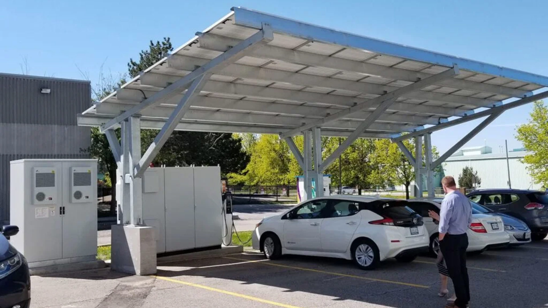 An electric charging station from TROES