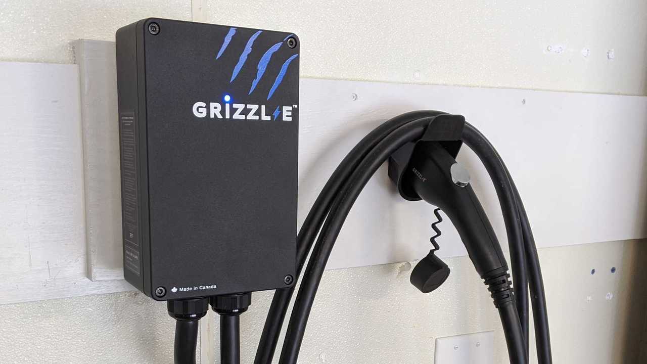 Grizzl-E Classic: A Top Rated EV Charging Station